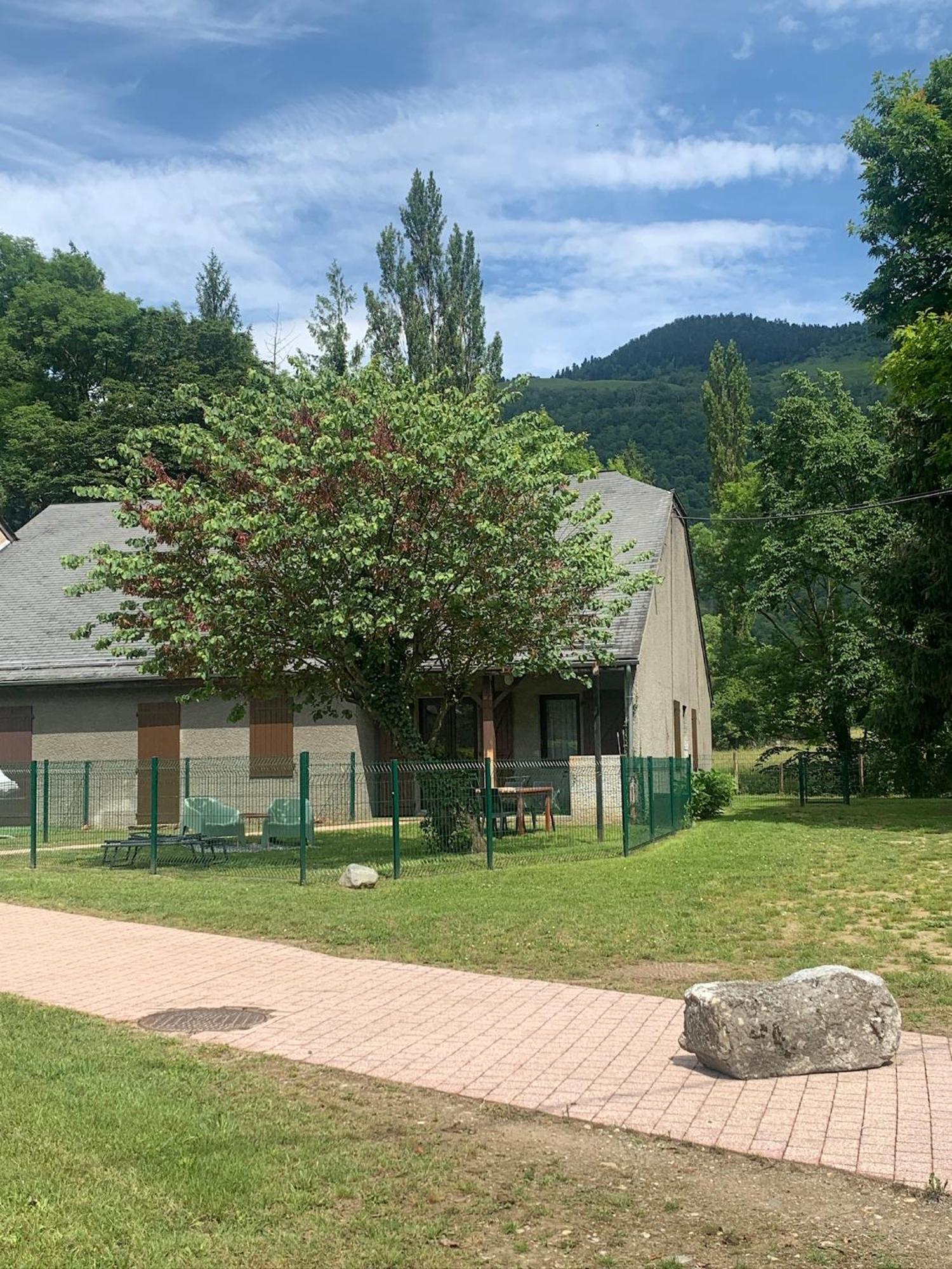 La Suite Unique - Le Jardin Sur Les Pyrenees- Vue Panoramique Montagne -Jardin Cloture Prive De 100M2-Parking-Linge De Lit Et Serviettes Compris- Bielle Dış mekan fotoğraf