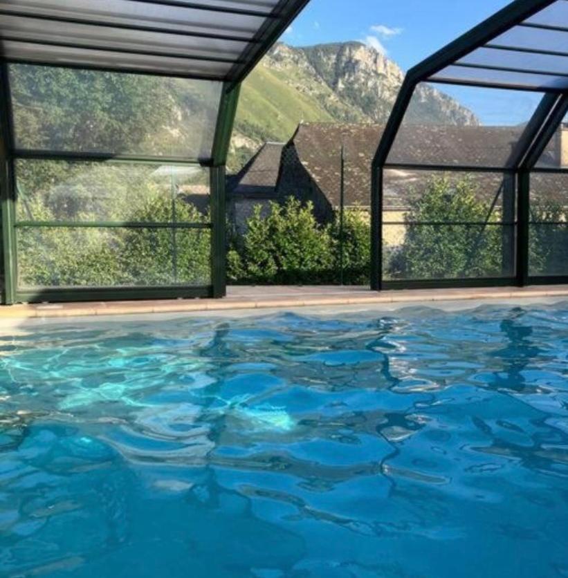 La Suite Unique - Le Jardin Sur Les Pyrenees- Vue Panoramique Montagne -Jardin Cloture Prive De 100M2-Parking-Linge De Lit Et Serviettes Compris- Bielle Dış mekan fotoğraf