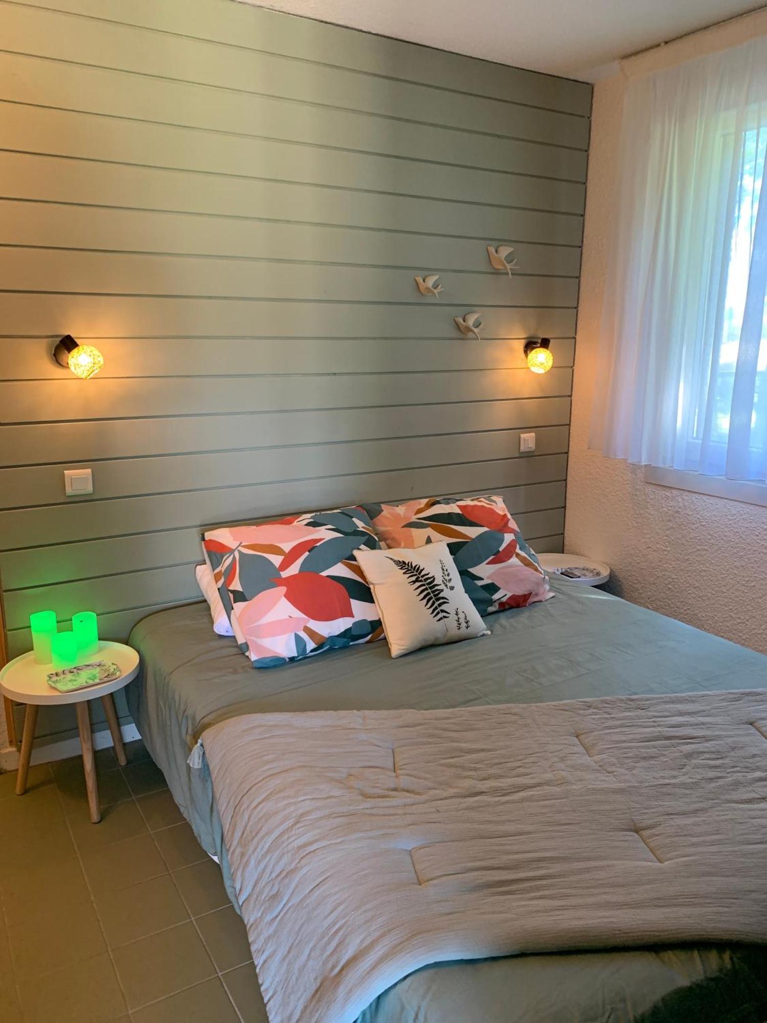 La Suite Unique - Le Jardin Sur Les Pyrenees- Vue Panoramique Montagne -Jardin Cloture Prive De 100M2-Parking-Linge De Lit Et Serviettes Compris- Bielle Dış mekan fotoğraf